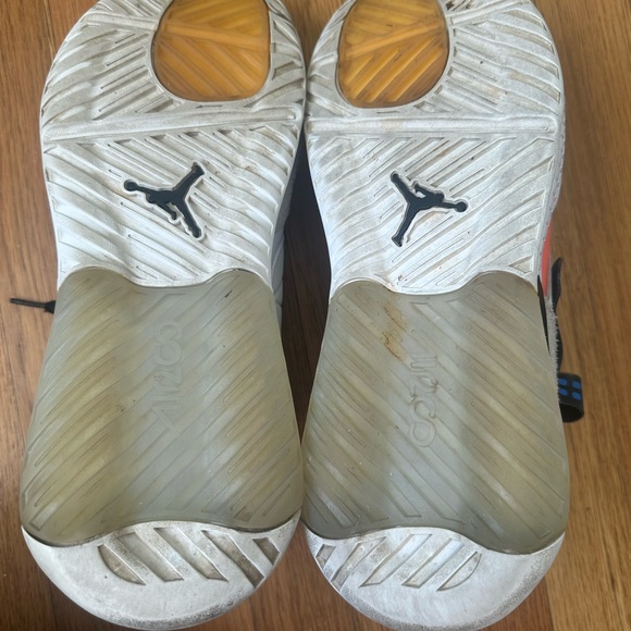 Jordan MA2 sneakers - Picture 6 of 9